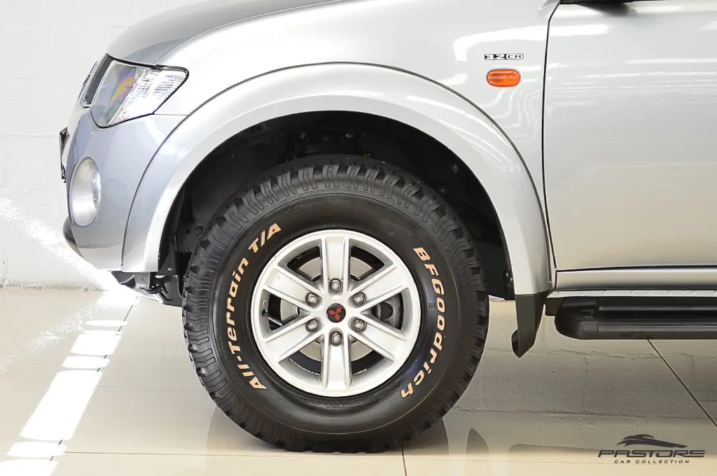 Mitsubishi L200 Triton 3.2D AT