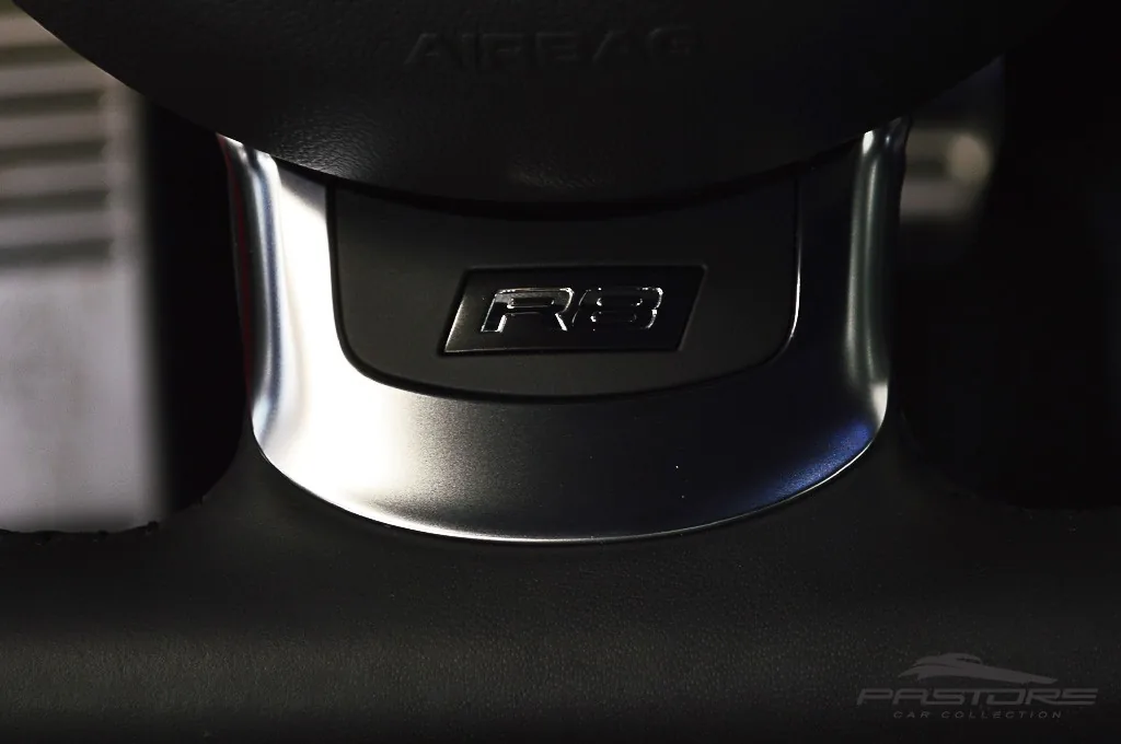 Audi R8 5.2 V10