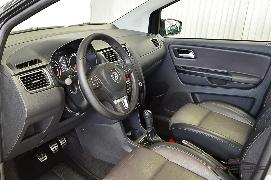 VW Crossfox