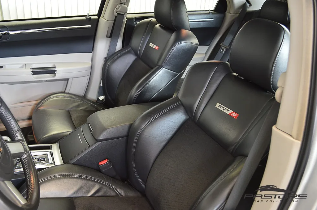 Chrysler 300C SRT8