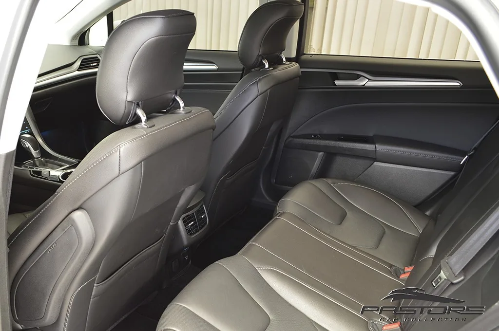 Ford Fusion Titanium Hybrid