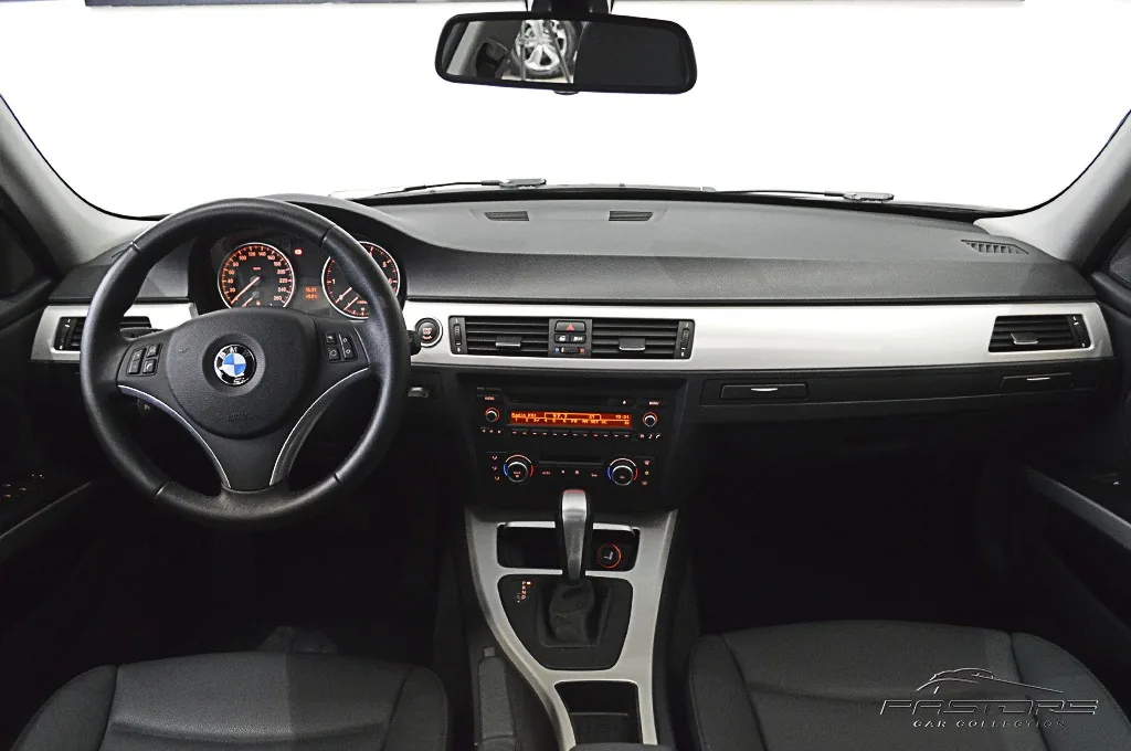 BMW 320i TOP