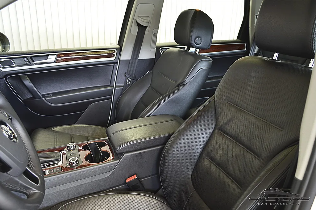 VW Touareg 4.2 V8