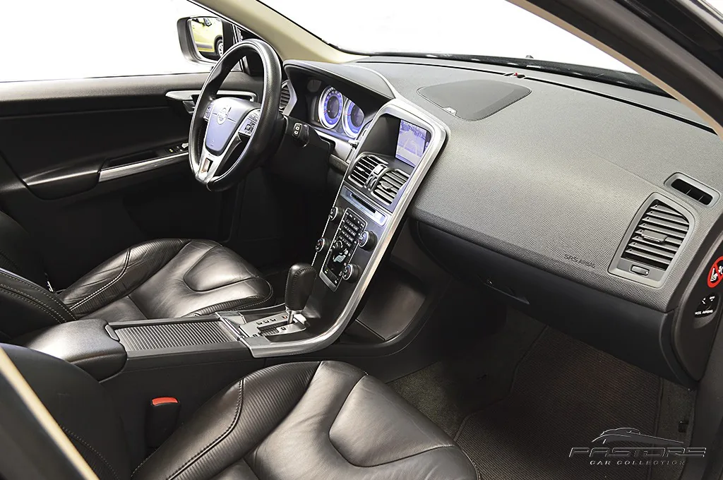 Volvo XC60 T6 R-Design