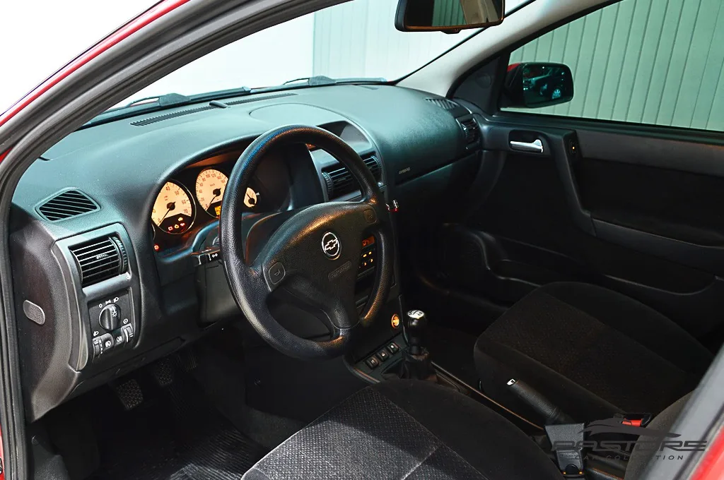 GM Astra Advantage