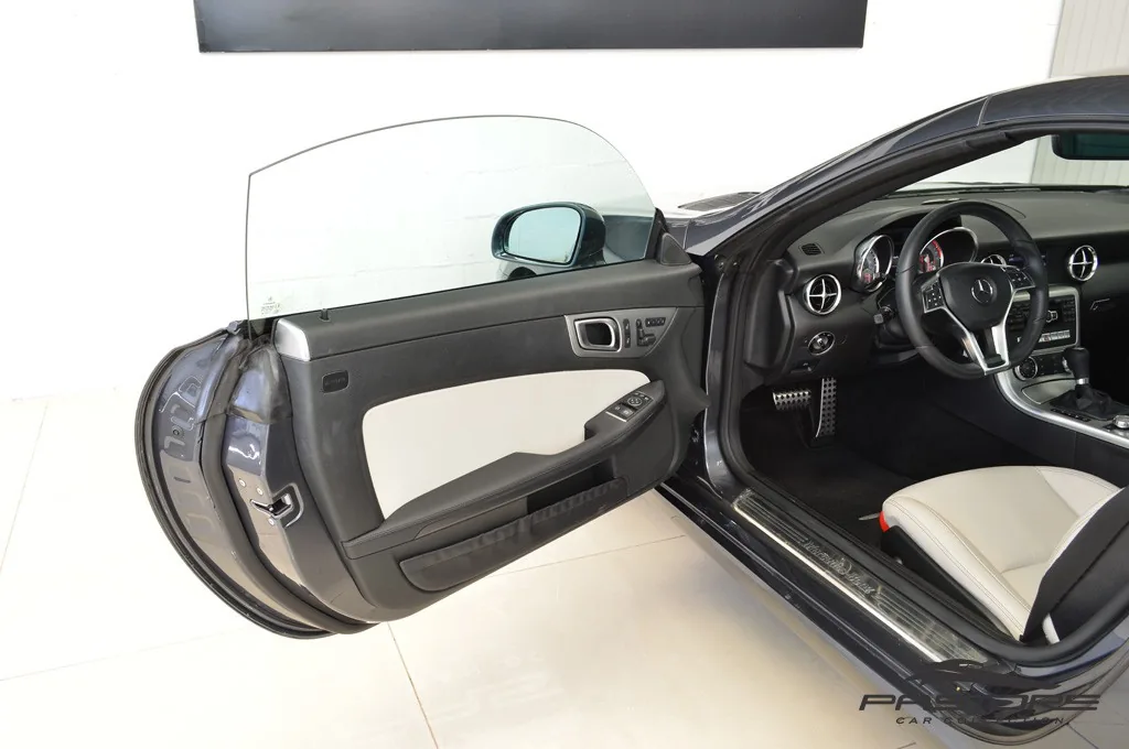 Mercedes-Benz SLK 200 CGI