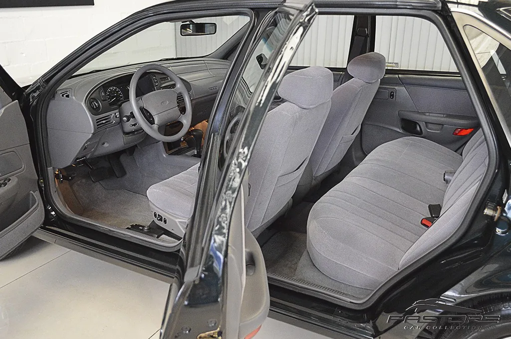 Ford Taurus GL