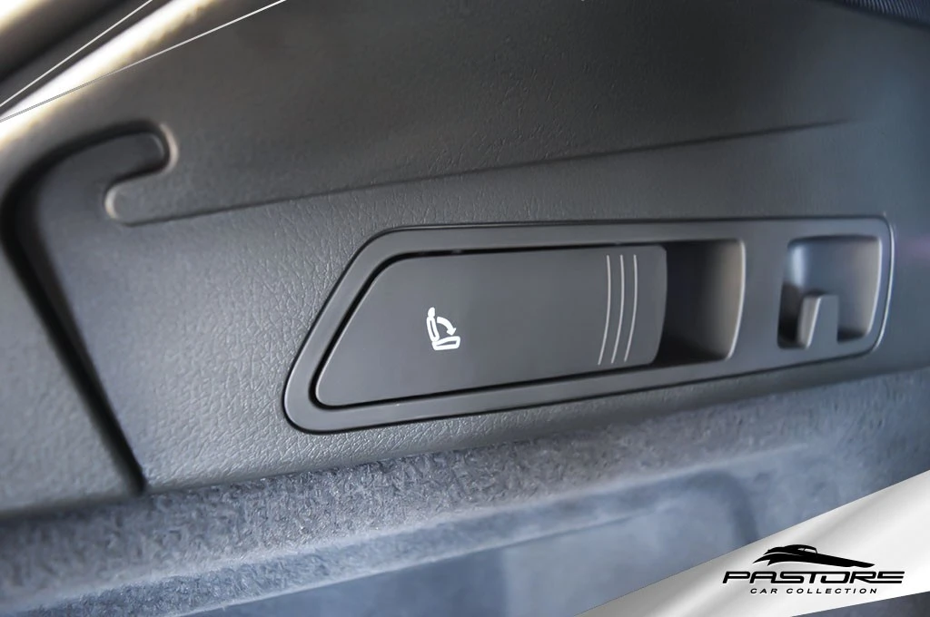 Audi E-tron Performance Black