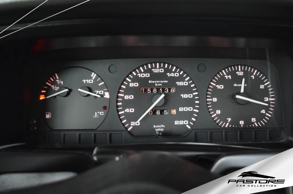 VW Santana 2000 Evidence