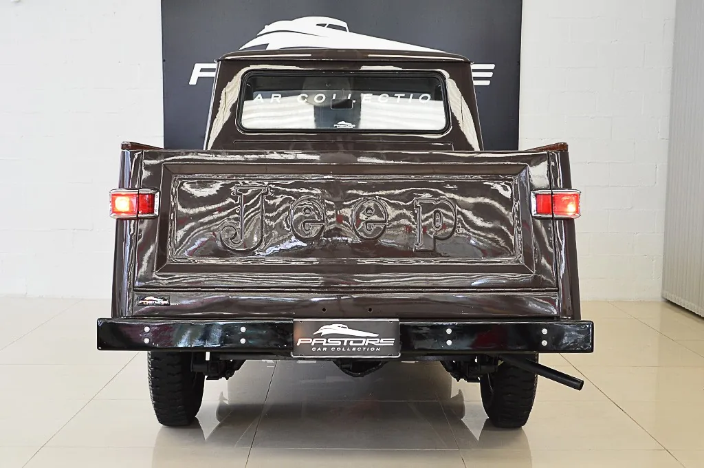 Willys F-75 Pickup