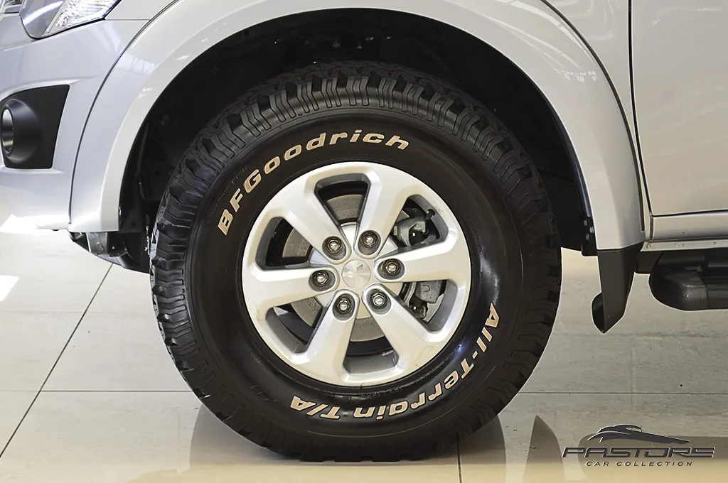 Mitsubishi L200 Triton 3.2D AT
