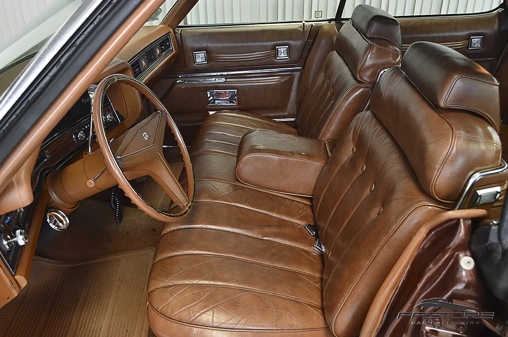 Cadillac Sedan De Ville