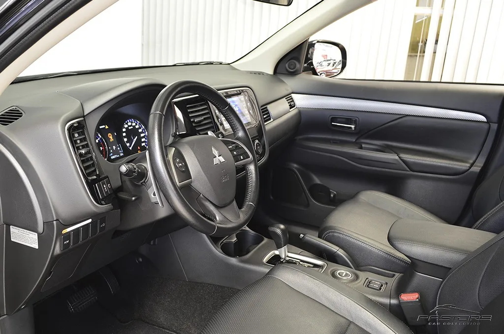Mitsubishi All New Outlander GT