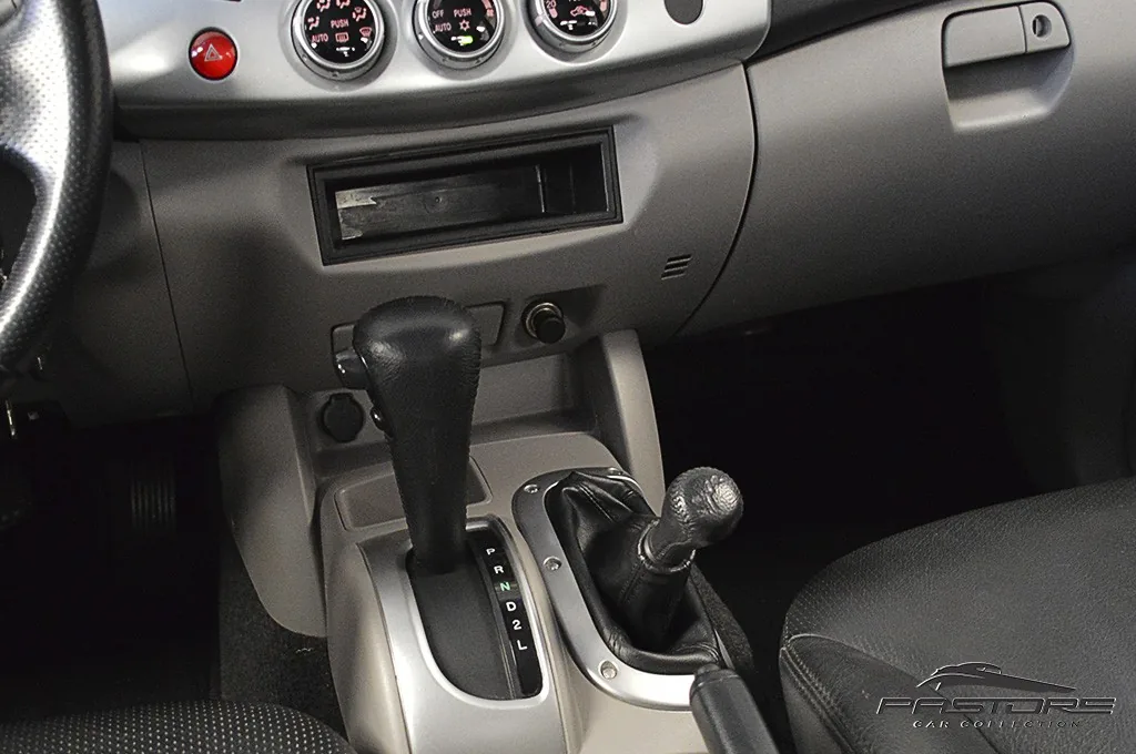 Mitsubishi L200 Triton 3.2D AT