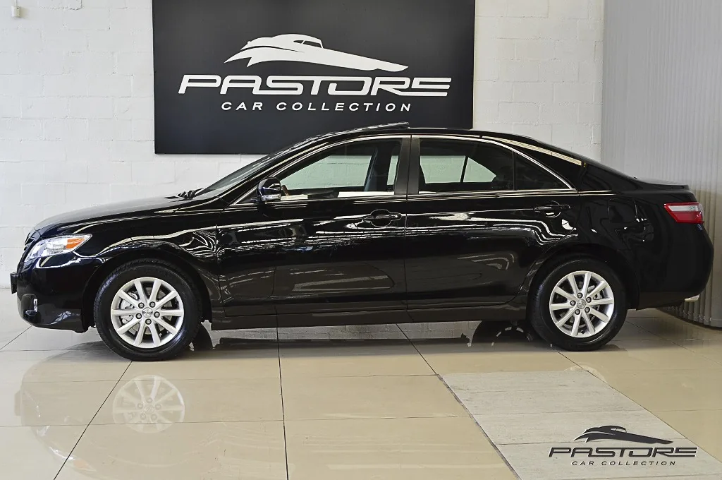 Toyota Camry XLE V6