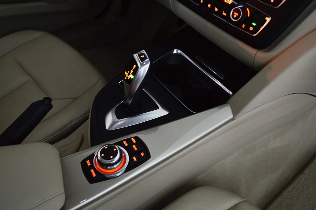 BMW 328i Modern