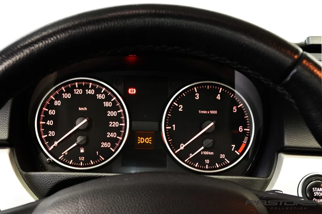 BMW 320i TOP