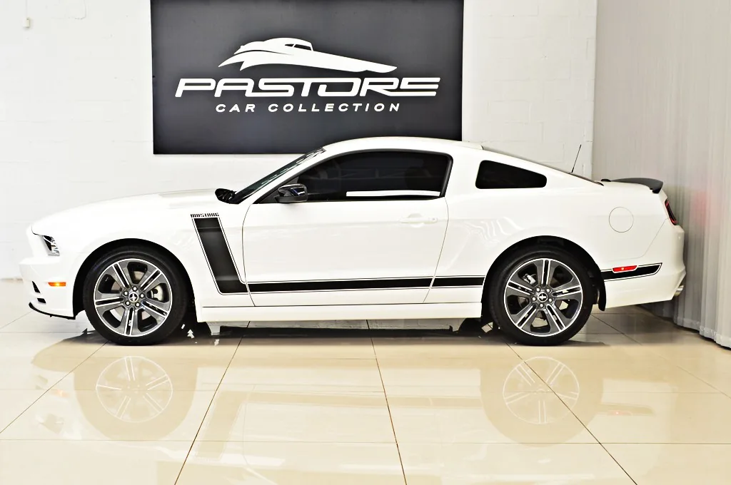 Ford Mustang V6 Premium