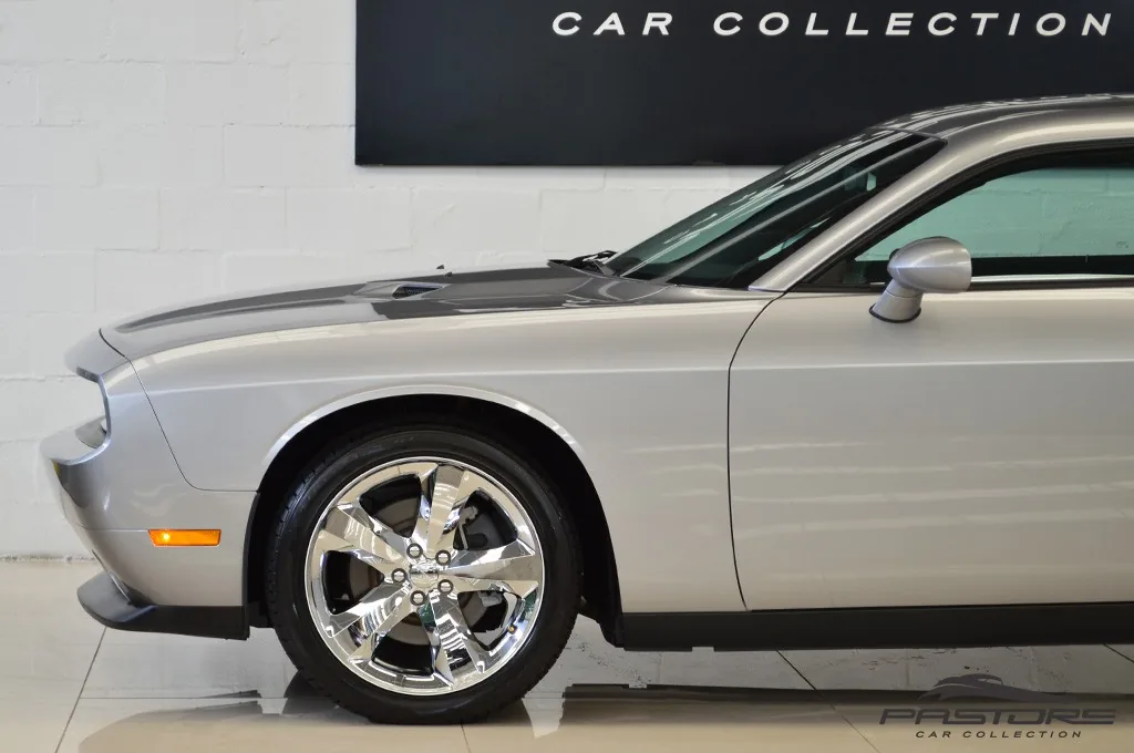 Dodge Challenger SXT Plus