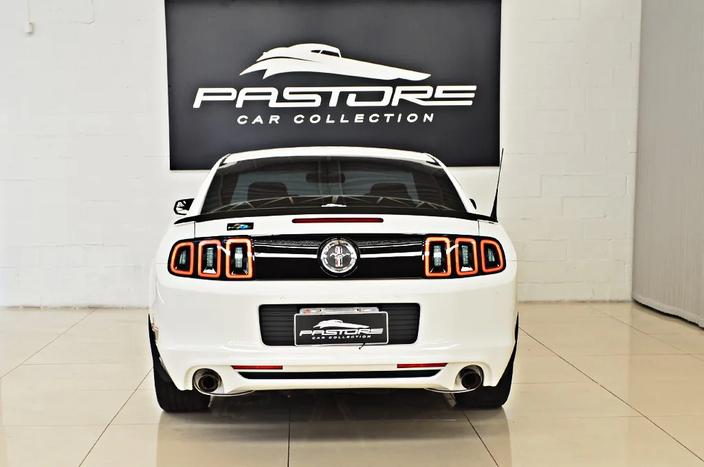 Ford Mustang V6 Premium