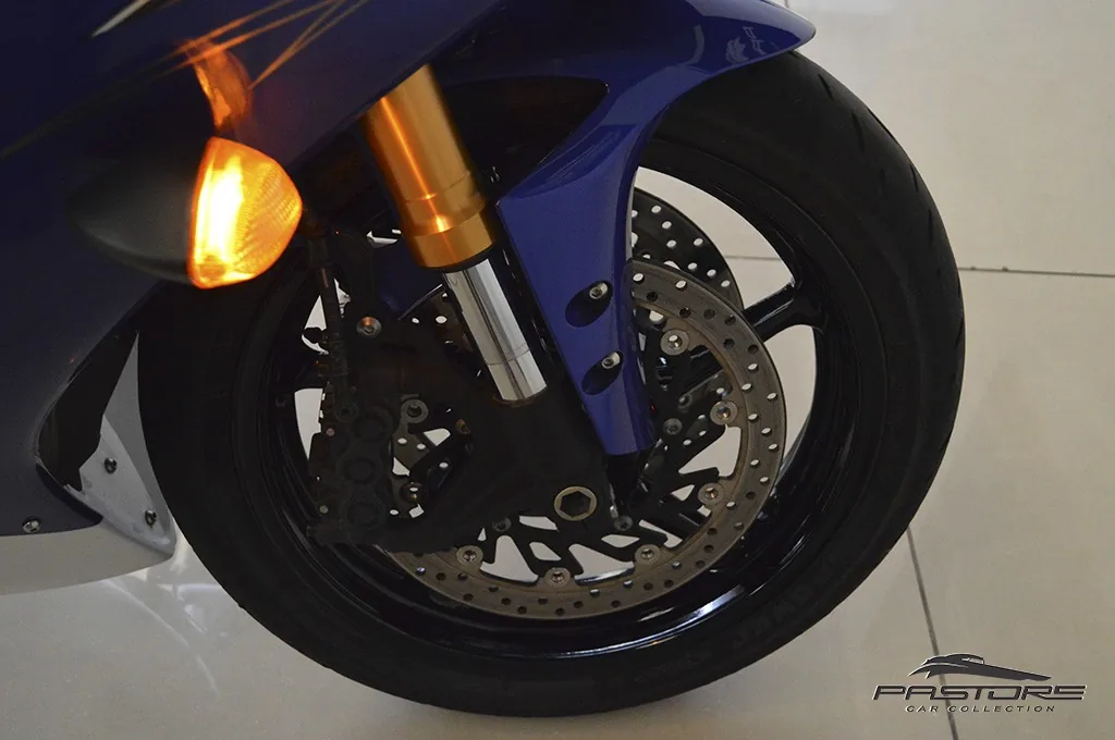 Yamaha YZF R1