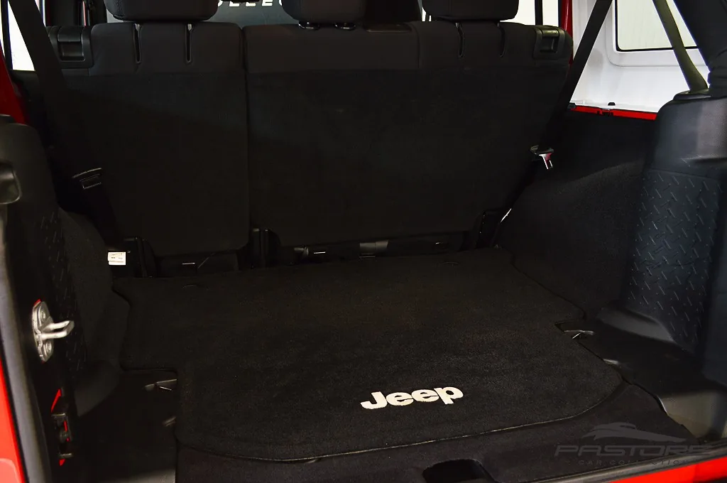 Jeep Wrangler Unlimited Sport