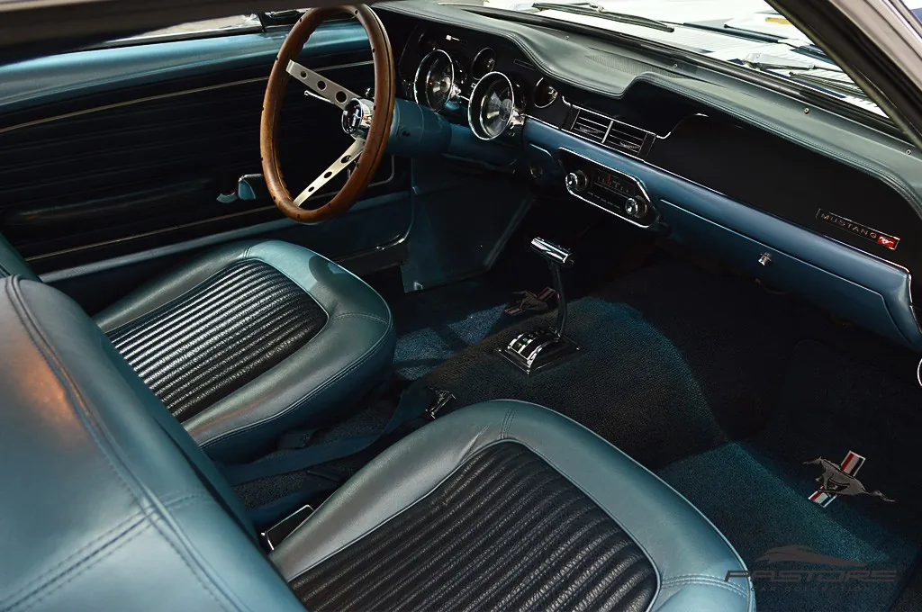 Ford Mustang Hard Top