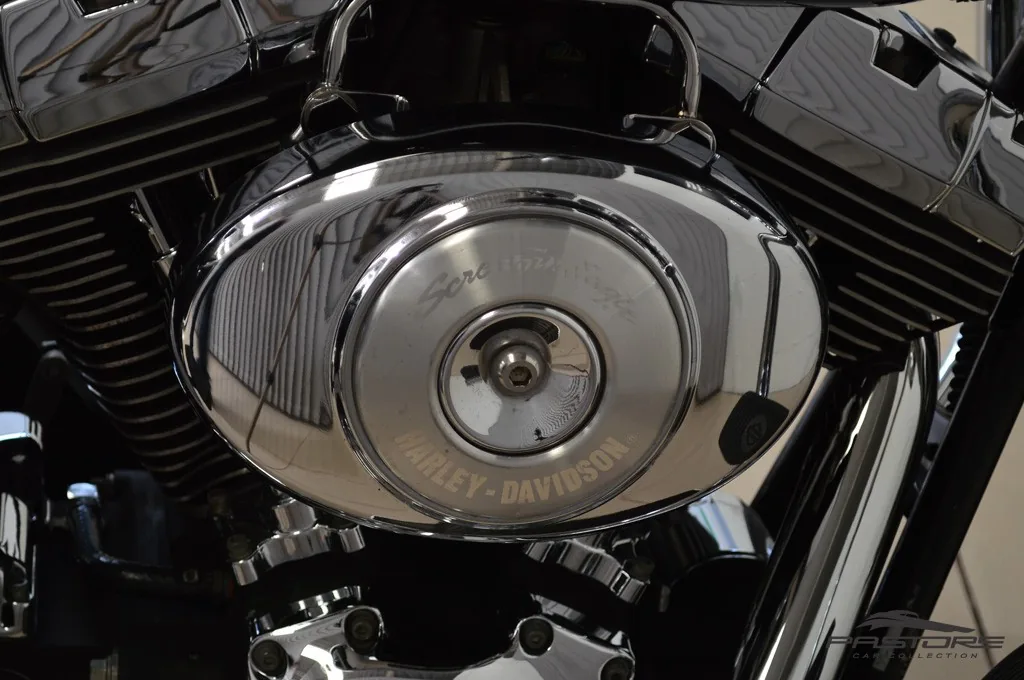 Harley-Davidson Road King Screamin Eagle