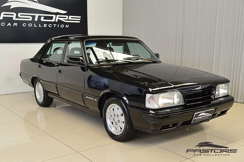 GM Opala Diplomata SE