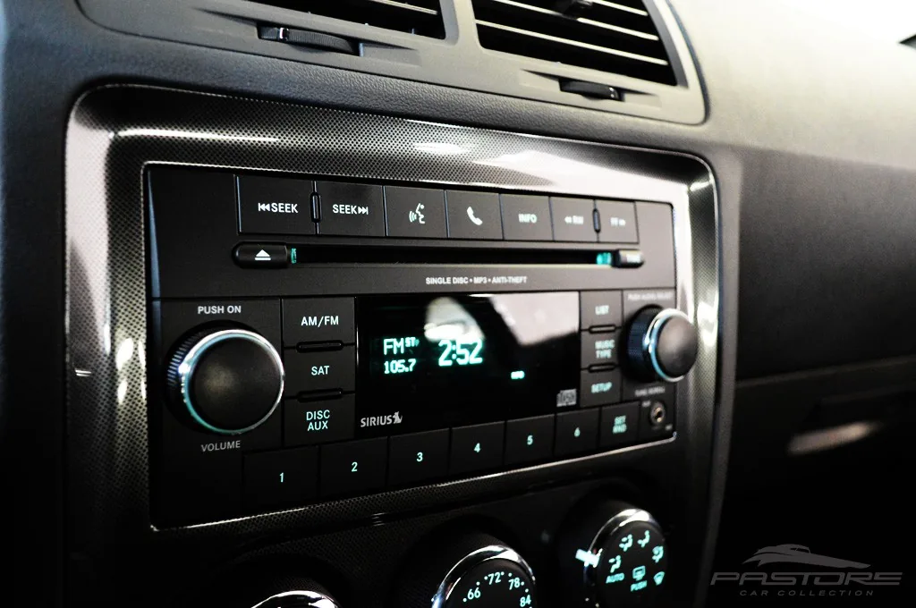 Dodge Challenger SXT Plus