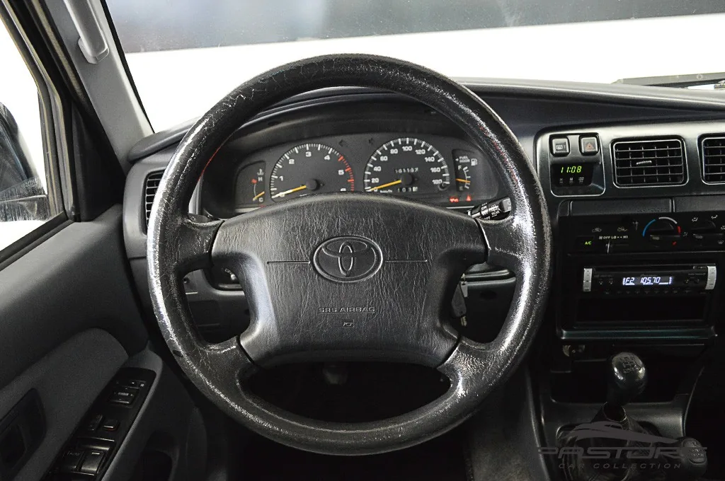 Toyota Hilux SW4