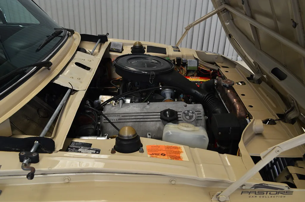BMW 1502