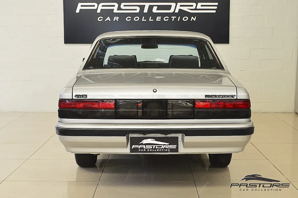 GM Opala Diplomata SE