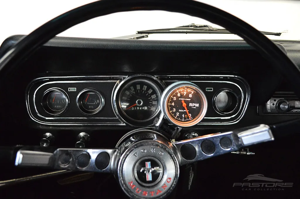 Ford Mustang Hard Top