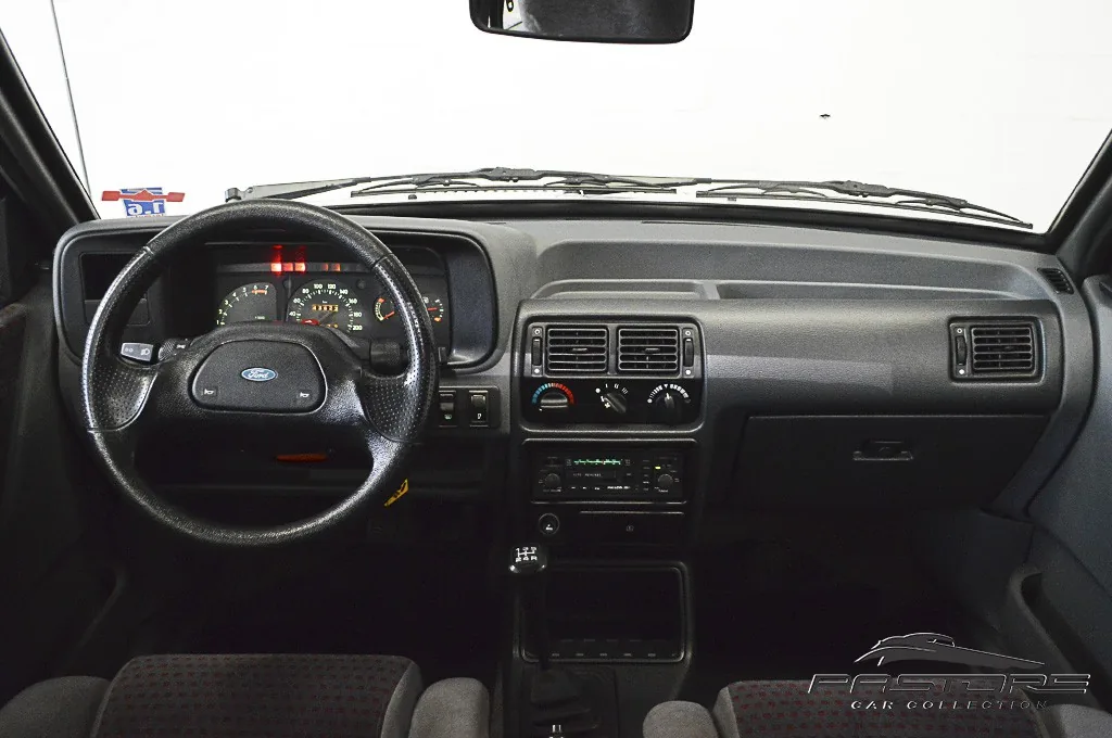 Ford Escort XR3