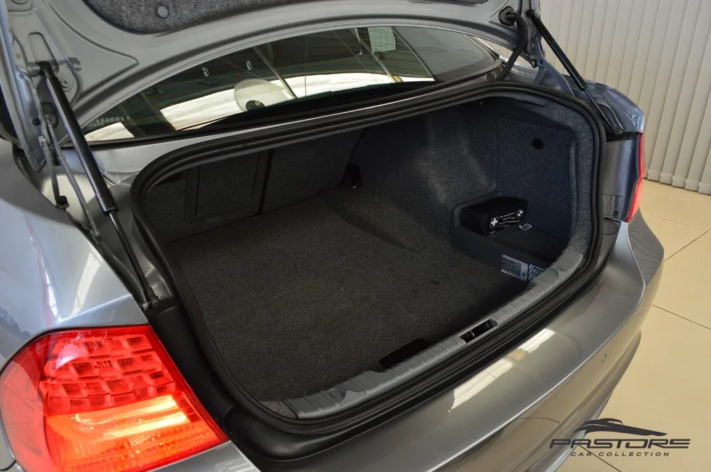 BMW 320i TOP