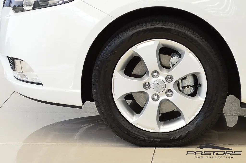 Kia Cerato E 284 AT
