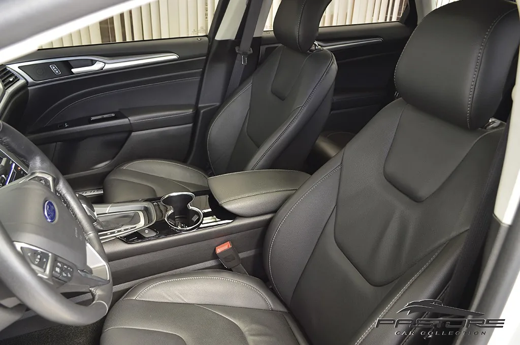 Ford Fusion Titanium Hybrid