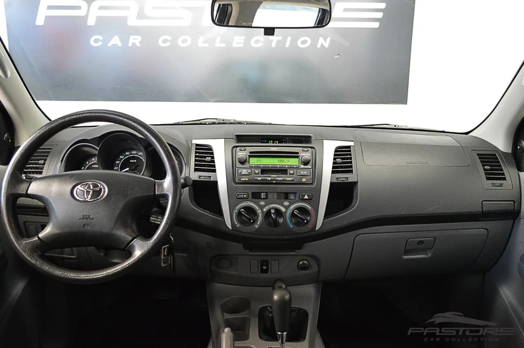 Toyota Hilux CD 4X4 SRV AT