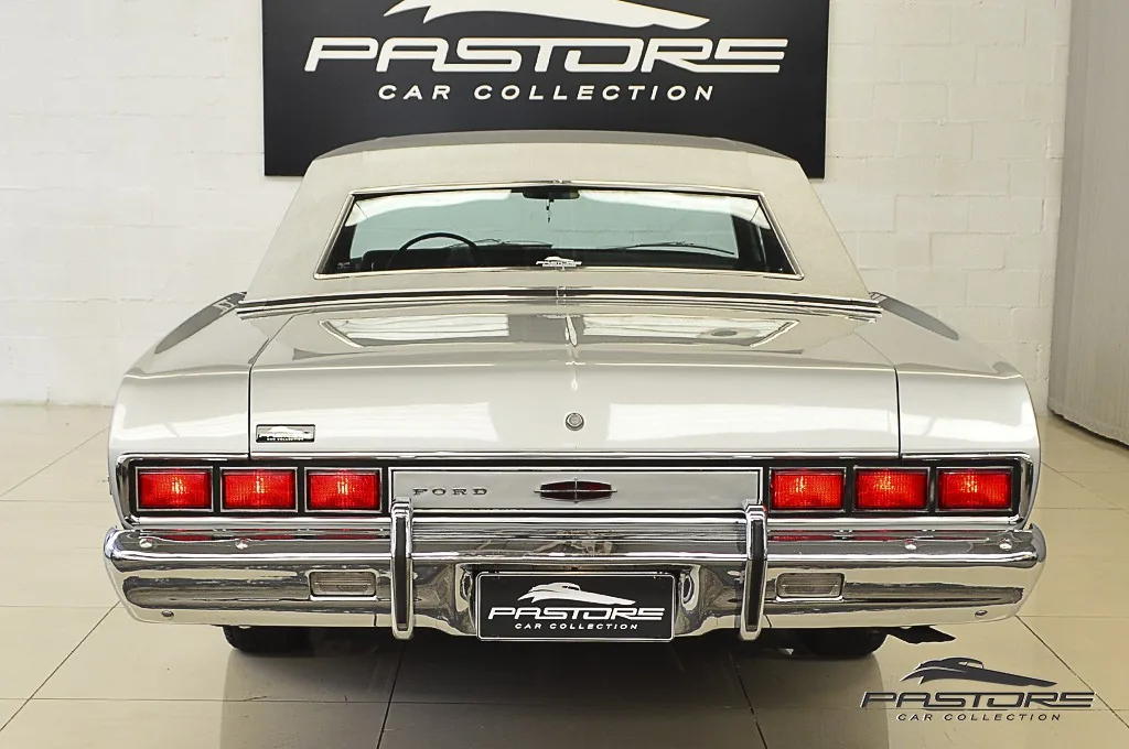 Ford Galaxie Landau