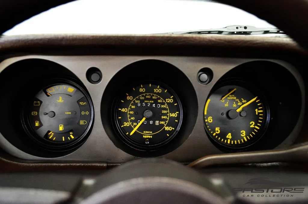 Porsche 944 S2