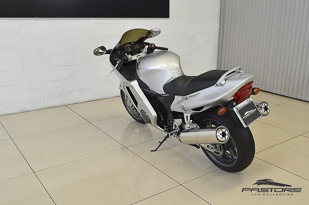 Honda CBR 1100XX Super Blackbird