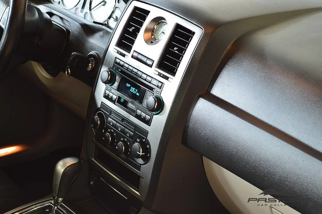 Chrysler 300C SRT8