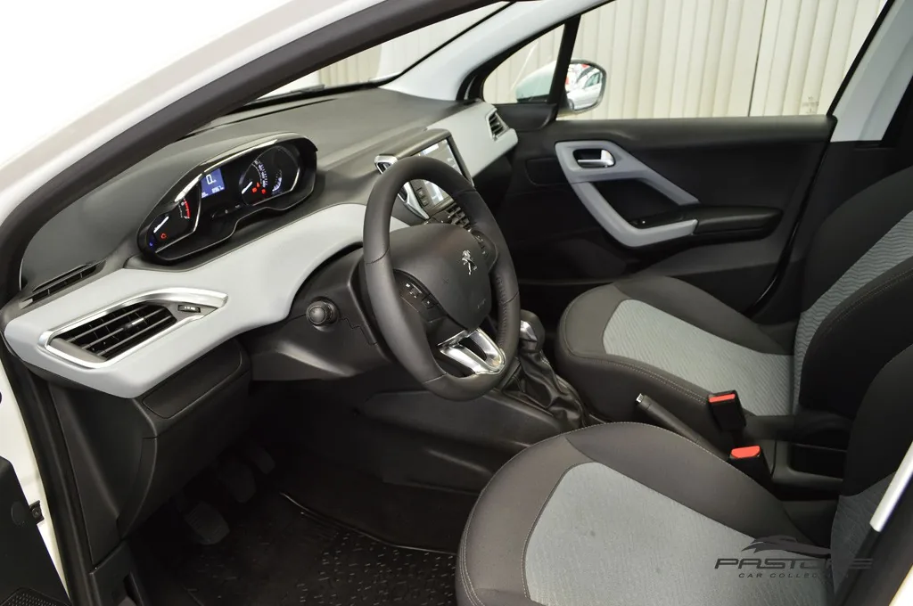 Peugeot 208 Allure 1.5