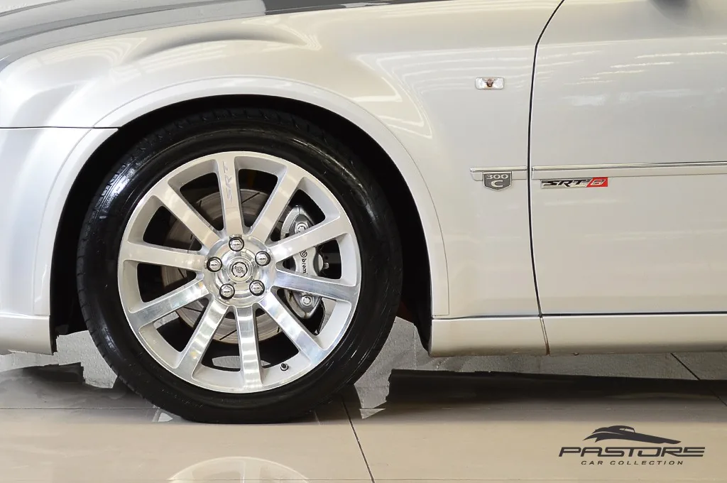 Chrysler 300C SRT8