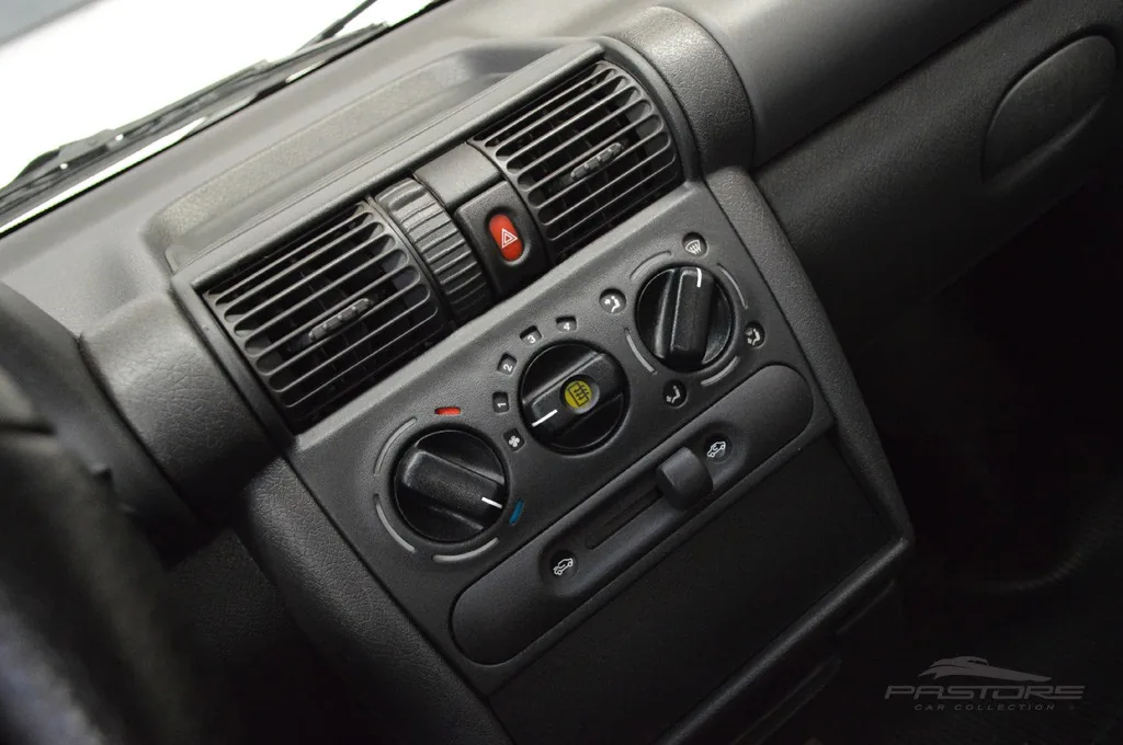 GM Corsa Wind