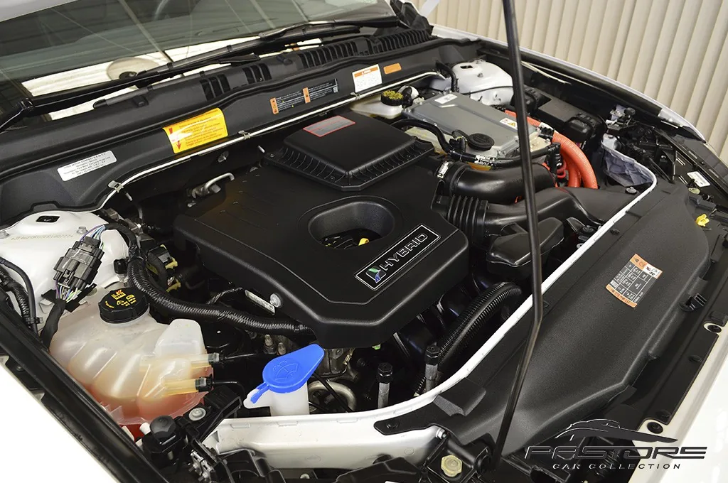 Ford Fusion Titanium Hybrid