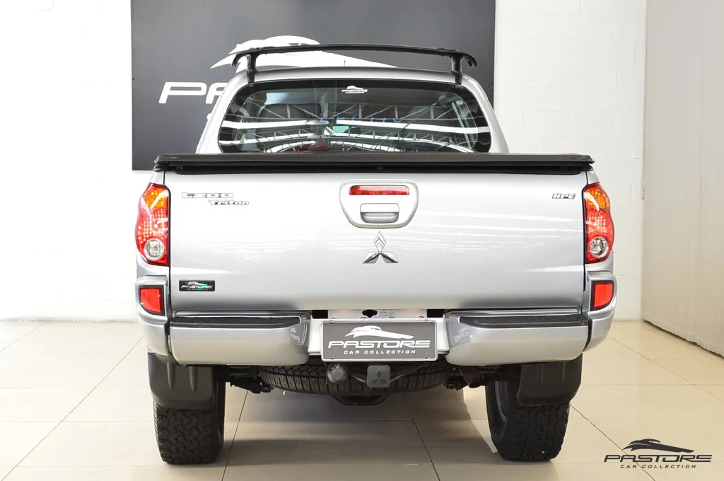 Mitsubishi L200 Triton 3.2D AT