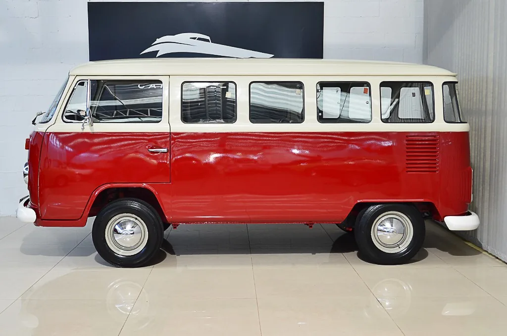 VW Kombi Luxo