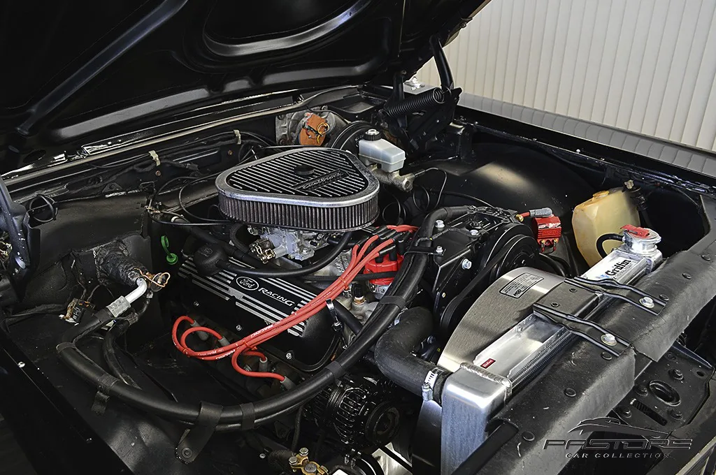 Ford Galaxie Landau